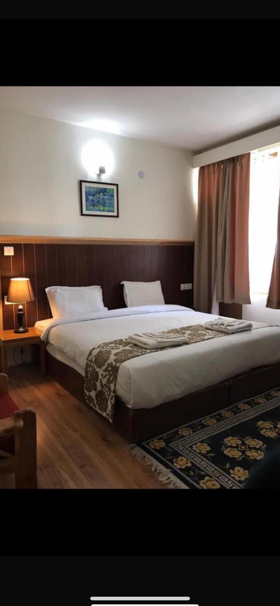 The Pangong Hotel Leh Exterior photo