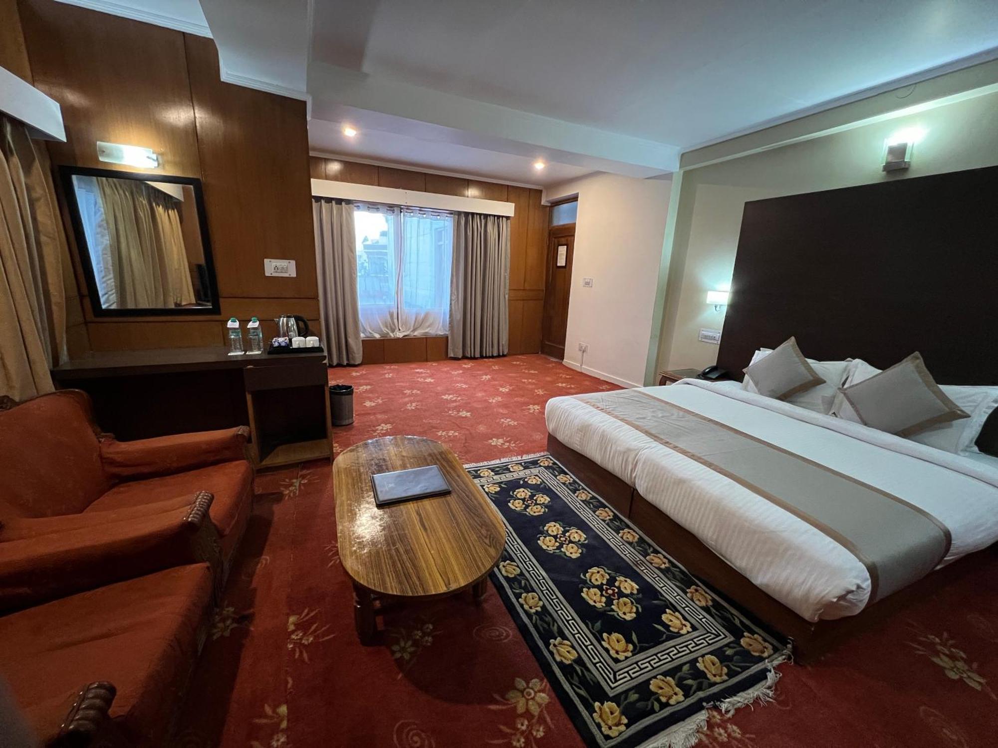 The Pangong Hotel Leh Exterior photo